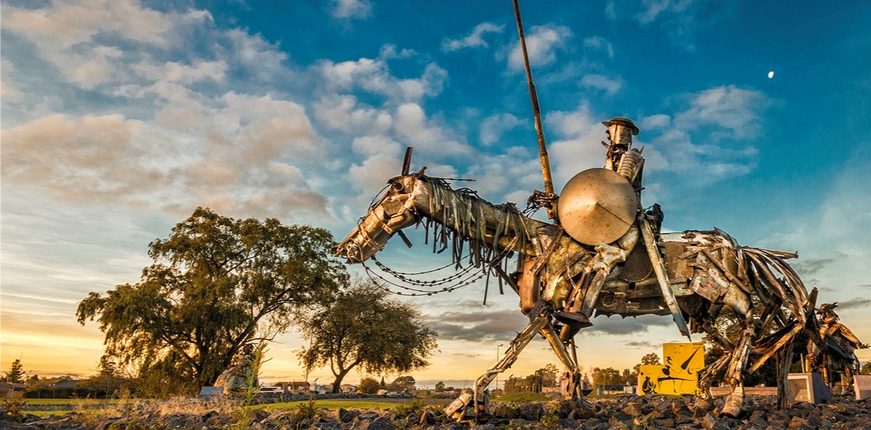 Don Quijote y Sancho - Esculturas de Regazzoni